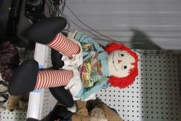 RAGGEDY ANN AND ANDY DOLLS