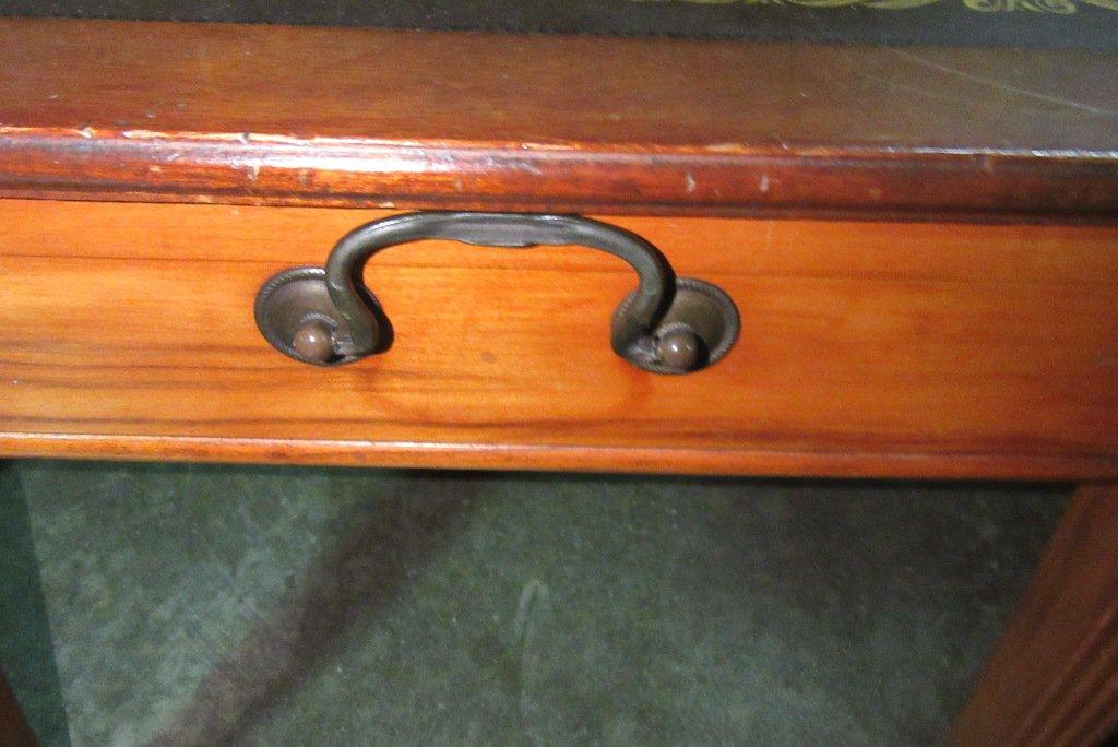 MAHOGANY STEP END TABLE WITH LEATHER TOP