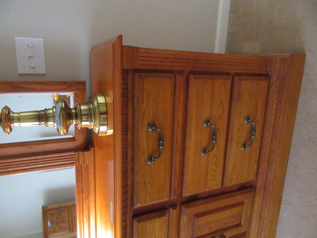 AMERICAN DREW DRESSER WITH MIRROR. SIDE MIRRORS ARE MOVABLE