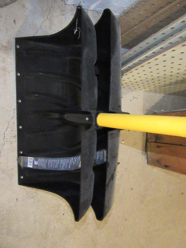 (2) ROCK RIVER SHOVELS $40.00