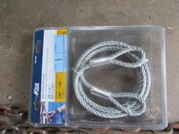 CHAIN WITH HOOKS AND CABLE SLING WITH LOOPS