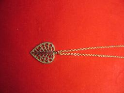 GOLD COLORED HEART NECKLACE