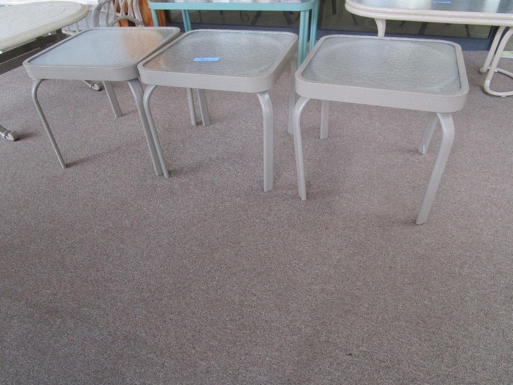 SET OF 3 GLASS TOP ACCENT TABLES