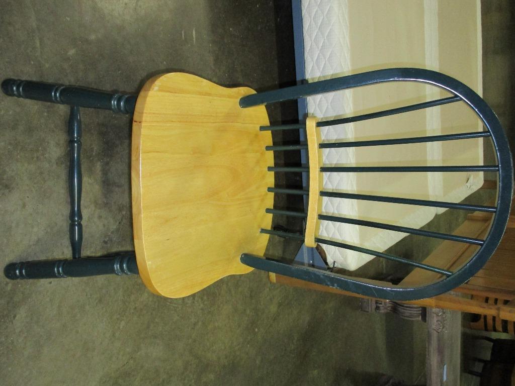 GREEN TRIM MAPLE CHAIR