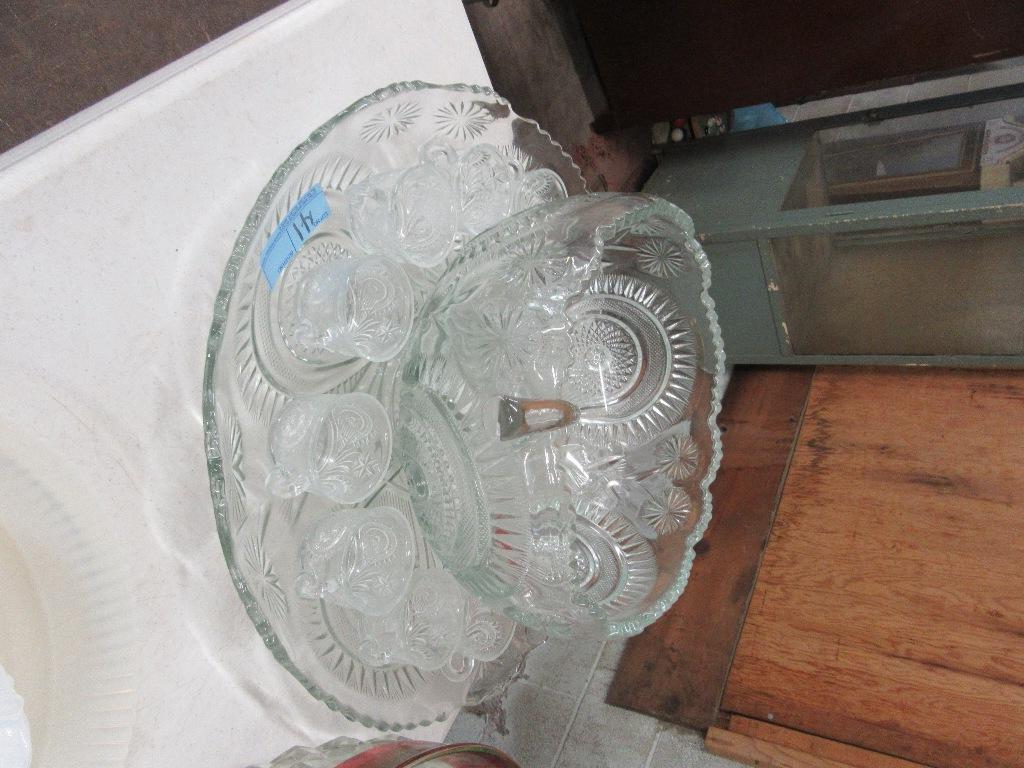 LARGE PUNCH BOWL SET WITH SERVING TRAY & 12 GLASSES