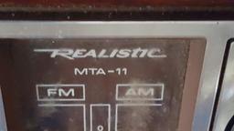 REALISTIC MTA-11 RADIO AND VANITY LAMP