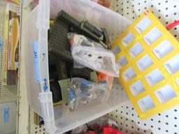 PLASTIC MILITARY FIGURES AND ASSORTED LEGO BLOCK PIECES