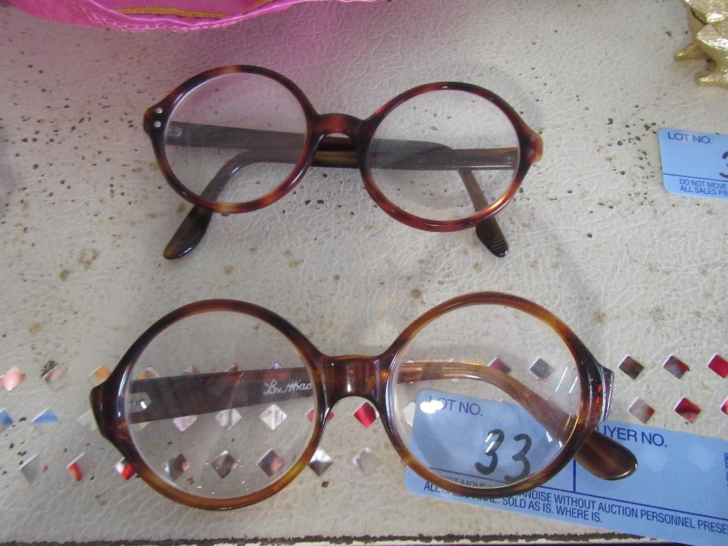 2 PAIRS OF ROUND RIMMED EYE GLASSES. ONE MISSING EARPIECE