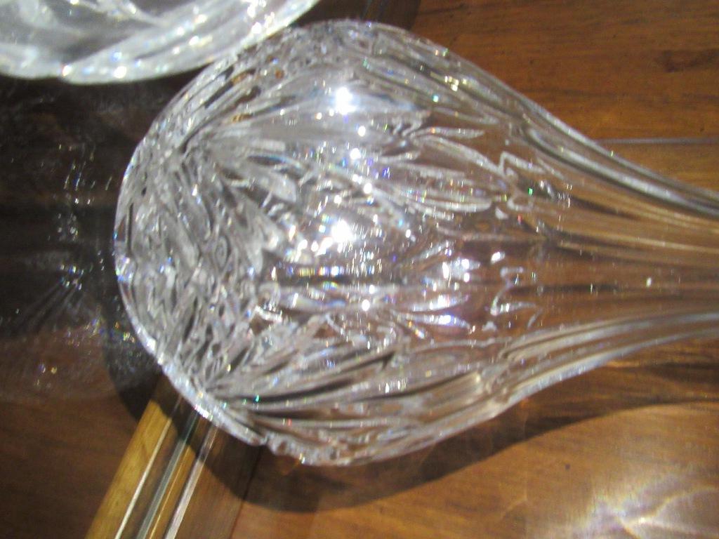 HEAVY GLASS DECANTER WITH GLASS STOPPER AND MATCHING ROSE BOWL