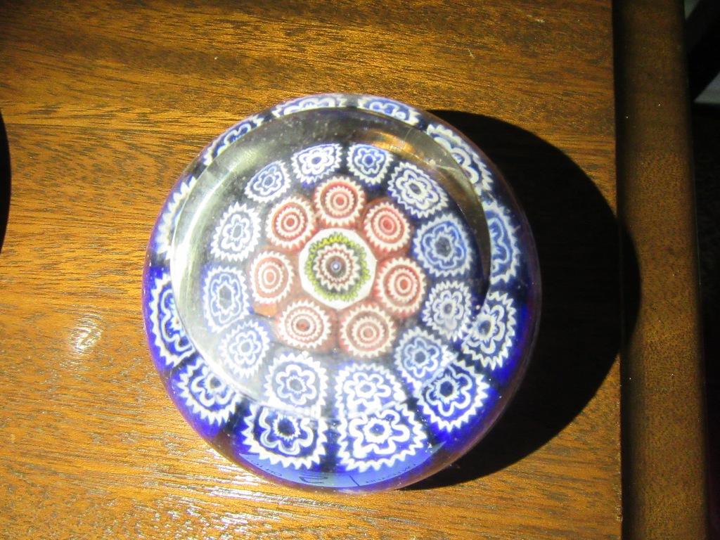 REVERSIBLE PAPERWEIGHT (FLAT ON TOP & BOTTOM)