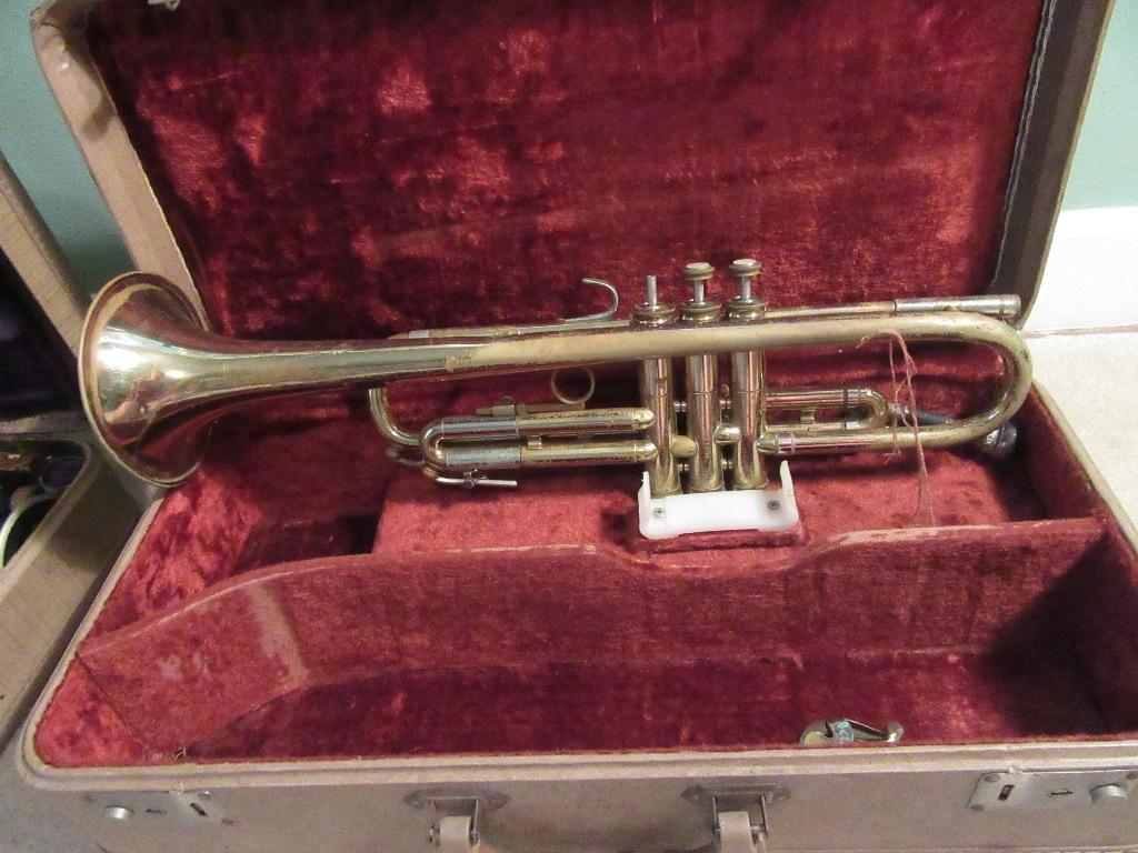 HOLTON TRUMPET