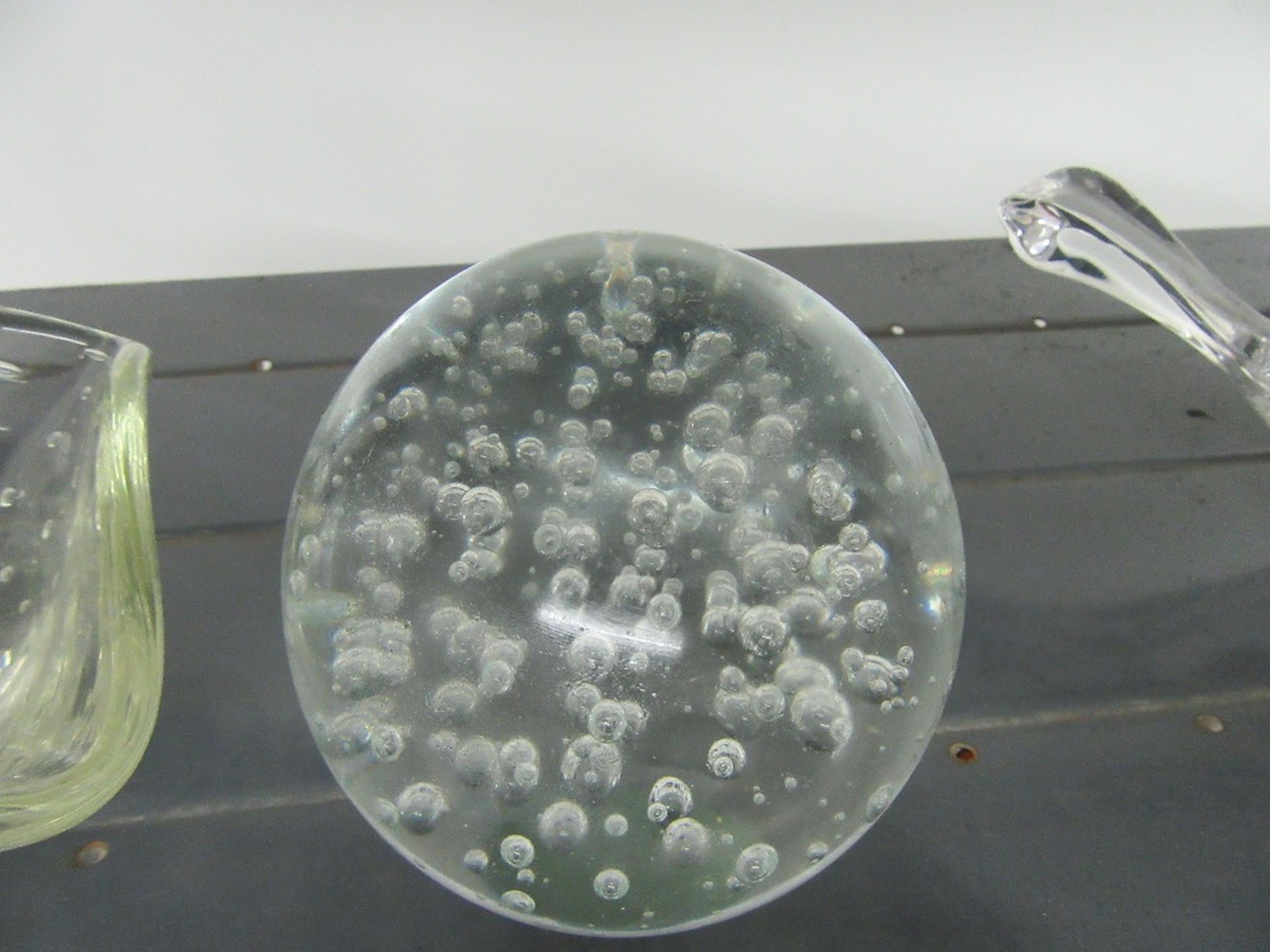 BUBBLE GLASS PAPERWEIGHT