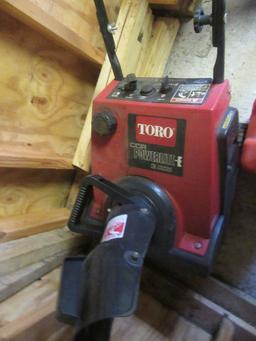 TORO CCR POWERLITE 3 HORSEPOWER SNOWBLOWER WITH GAS CAN