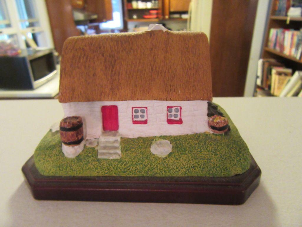 KILRUSH COTTAGE MUSIC BOX