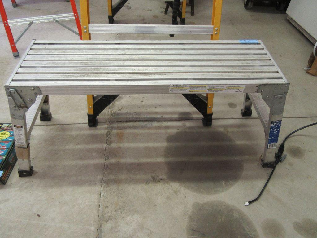 WERNER 3 FT 9 IN BY 12 IN WIDE ALUMINUM PLATFORM MODEL NUMBER AP-20