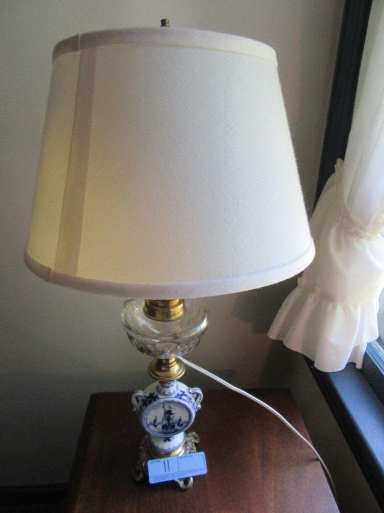 PAIR OF DUTCH MOTIF GLASS OIL LAMP STYLE BEDROOM LAMPS