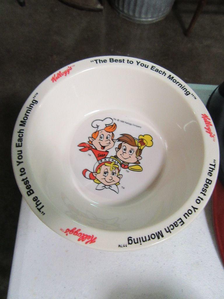 KELLOGG'S CEREAL BOWLS - CORN FLAKES, RICE KRISPIES, TONY THE TIGER, FRUIT