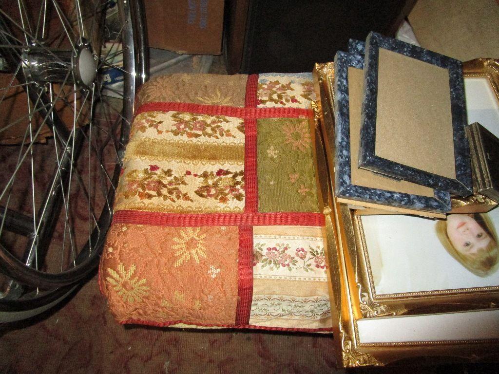 FOOTSTOOL & ASSORTED PICTURE FRAMES