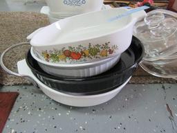 VARIETY OF CORNING AND CORELLE COOKWARE