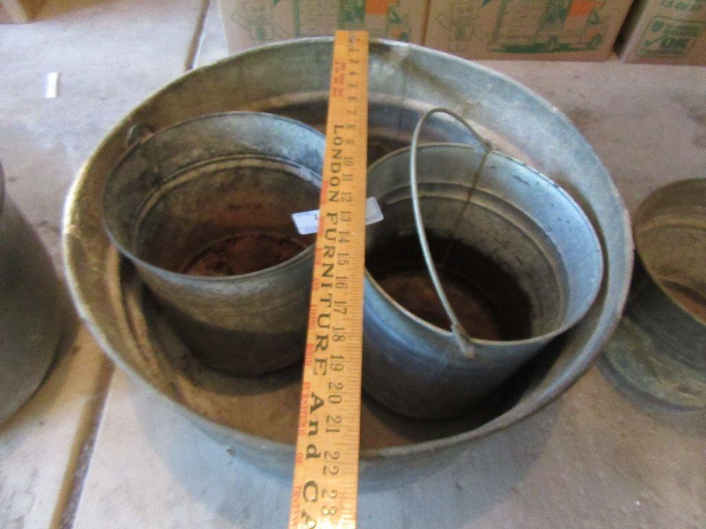 GALVANIZED WASH TUB AND 2 BUCKETS