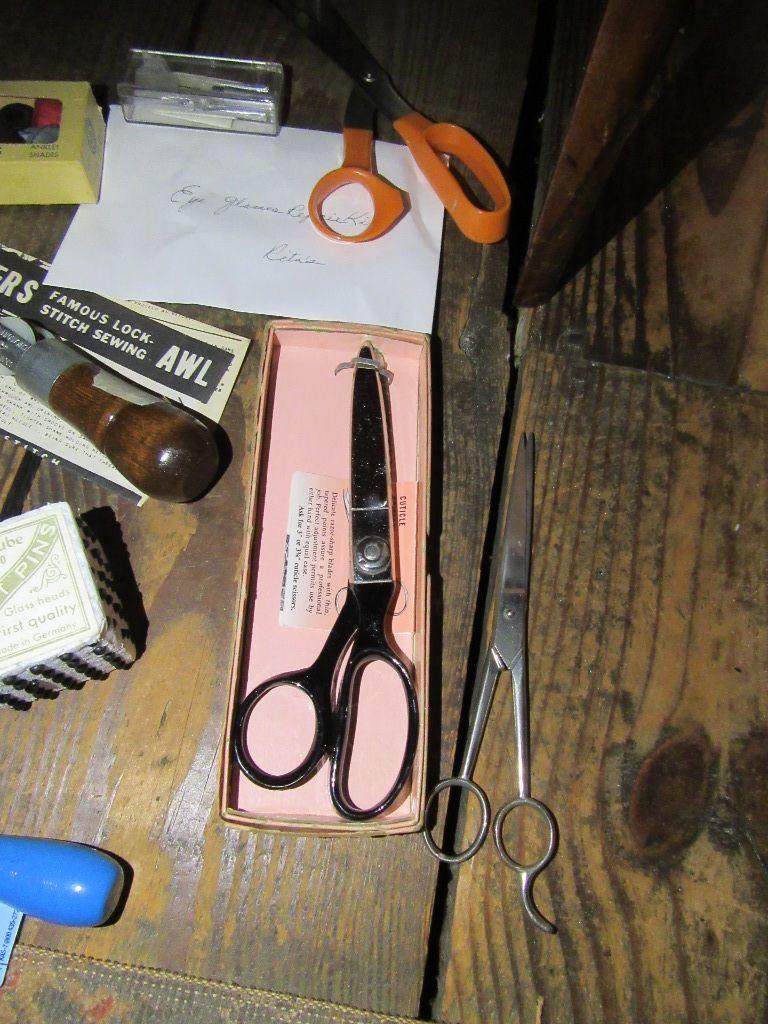 AWL. WISE SCISSORS AND OTHERS.ETC SEWING ACCESSORIES FROM THE 50'S