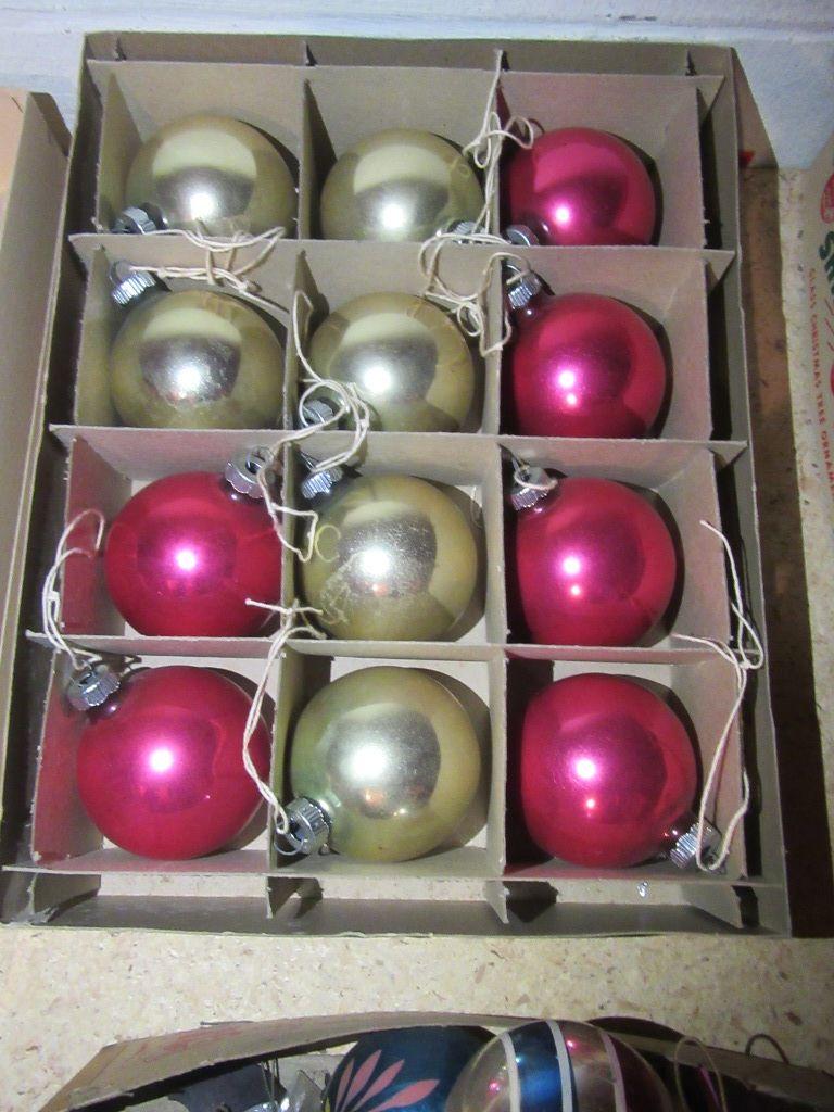 GLASS CHRISTMAS ORNAMENTS