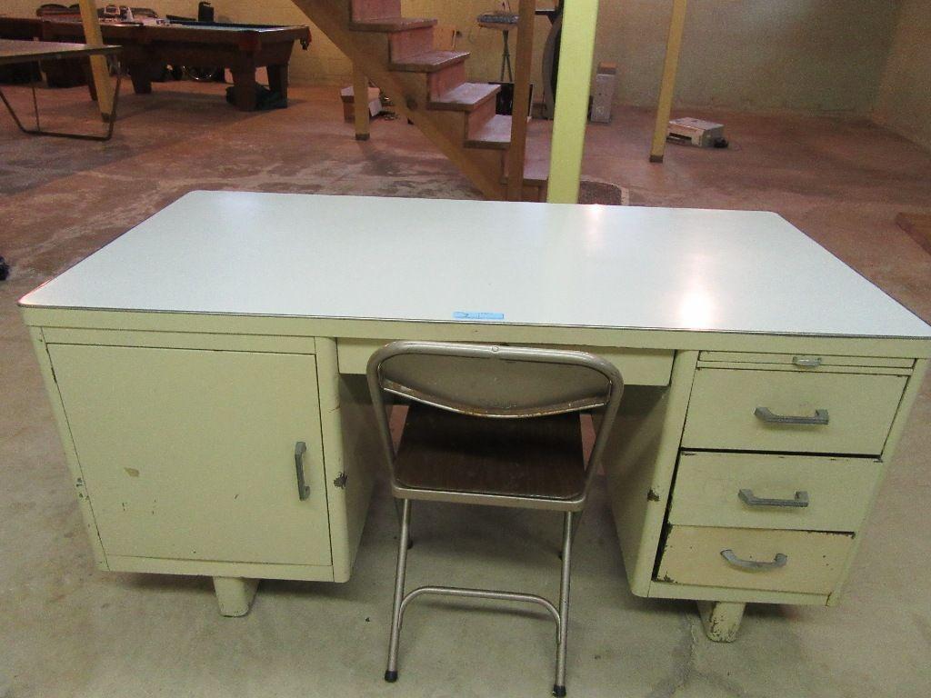 GLOBE WERNICKE METAL DESK WITH FOLDING CHAIR