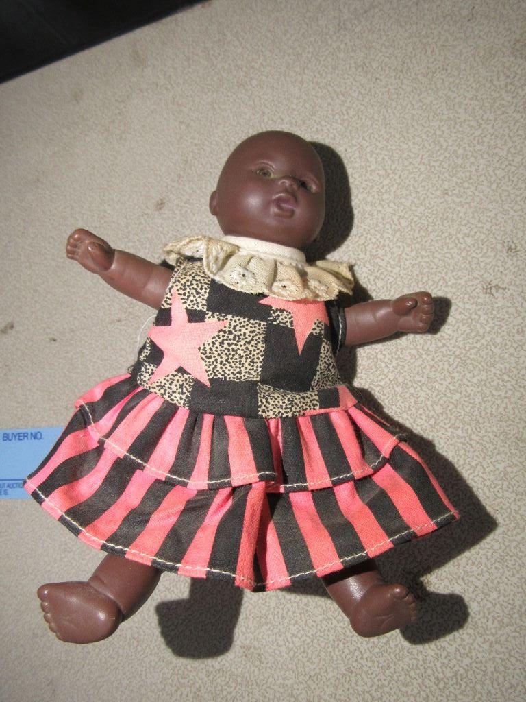 SMALL AMERICANA DOLL