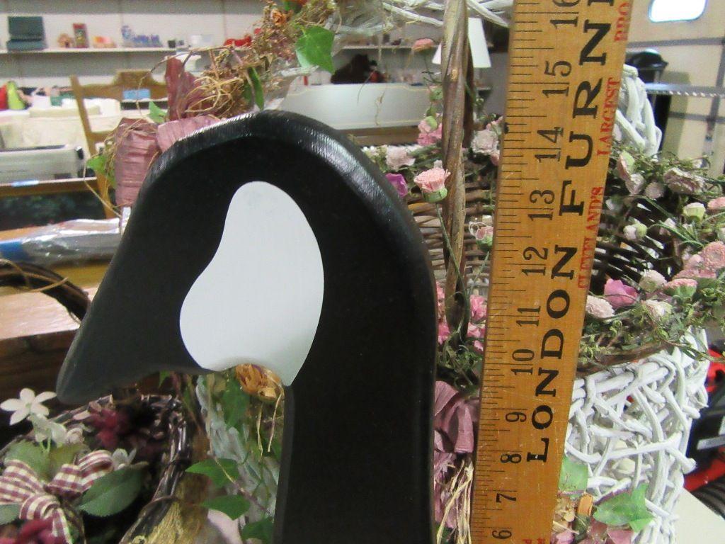 WOODEN GOOSE FIGURINES AND GOOSE PLANTER