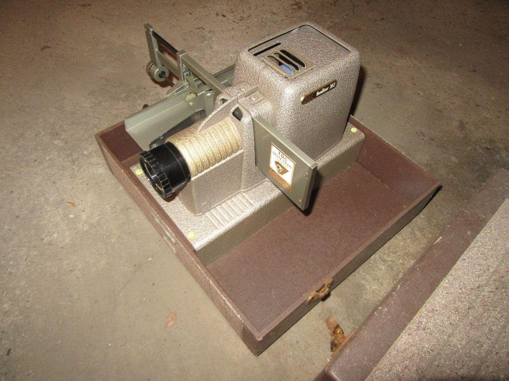 TDC HEADLINER 303 SLIDE PROJECTOR