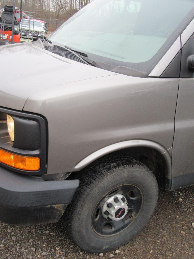 2008 GMC SAVANA G2500 VAN