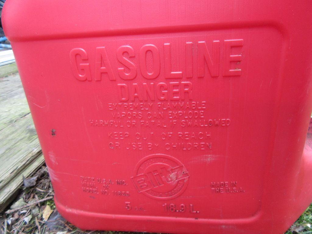 GAS CANS