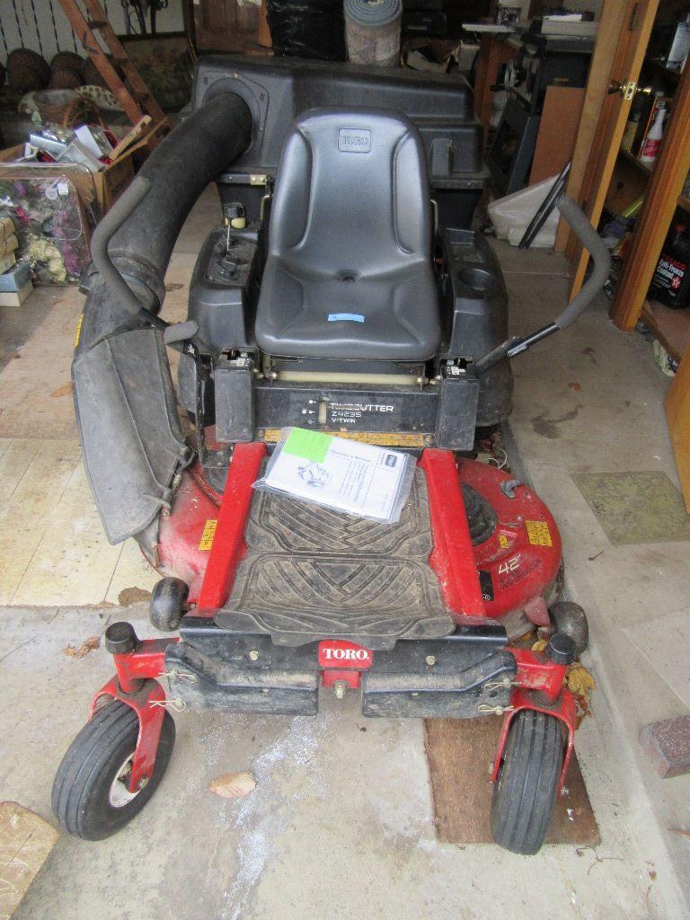 TORO TIMECUTTER Z4235 V-TWIN WITH KAWASAKI ENGINE. 42 INCH CUT WITH BAGGER