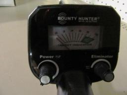 BOUNTY HUNTER METAL DETECTOR