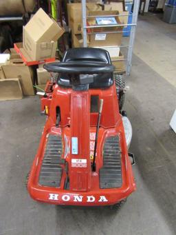 HONDA HTR 3009 TRACTOR 32" CUTTING DECK. NO HOURS