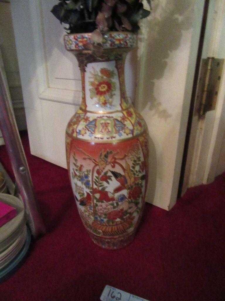 ORIENTAL STYLE VASE