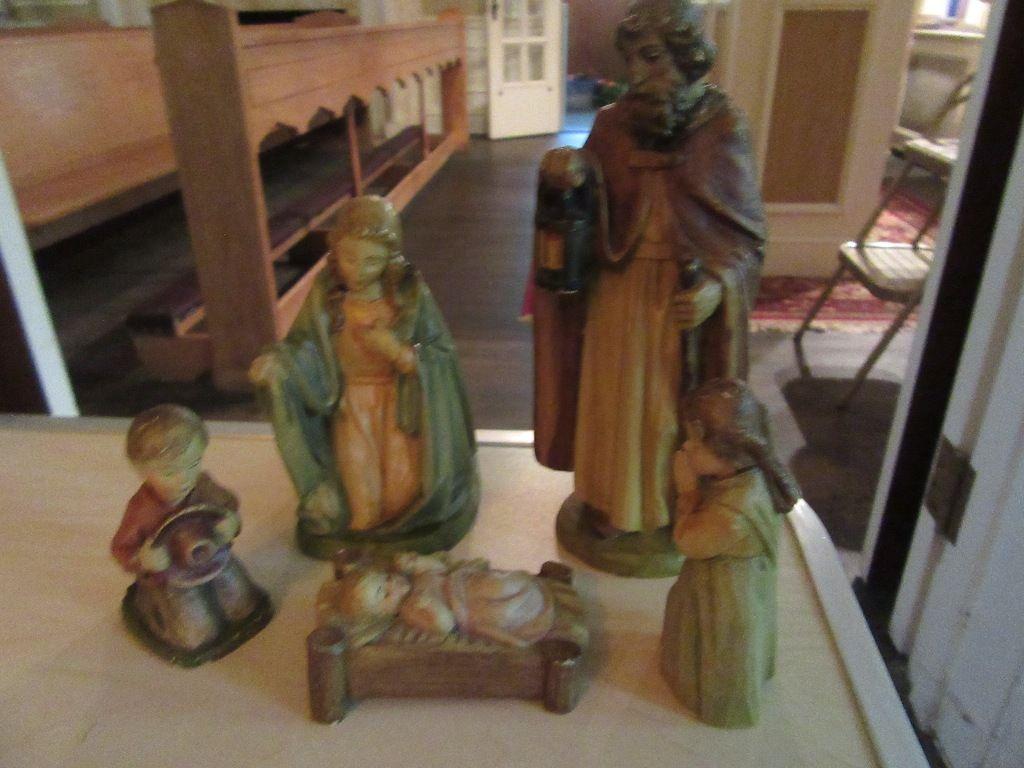 5 WOODEN NATIVITY FIGURINES