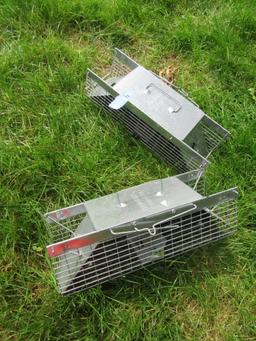 2 HAVE-A-HEART ANIMAL TRAPS