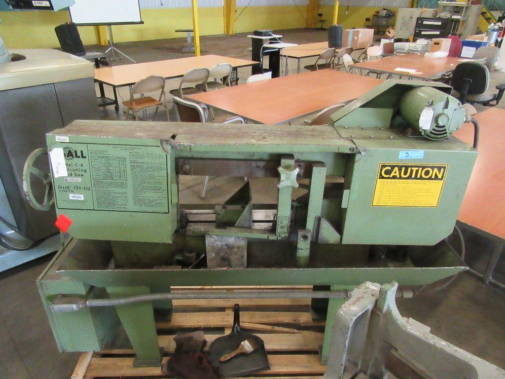 DO-ALL MODEL C4 METAL CUTTING BANDSAW 132 INCH BLADE LENGTH. 5 FOOT 8 IN LO