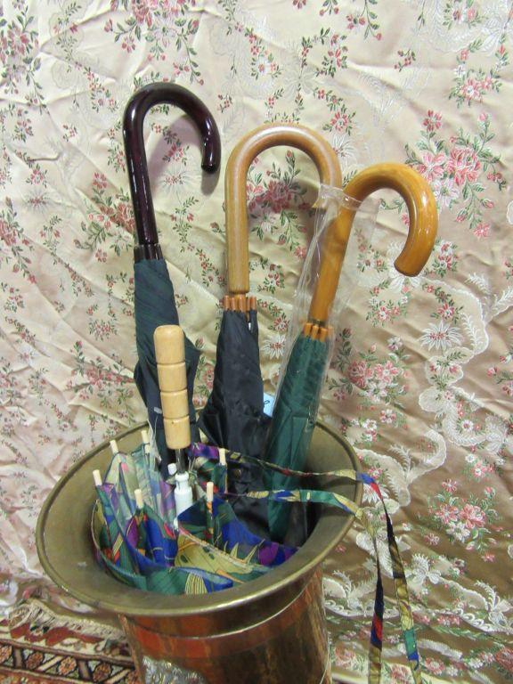 BRASS UMBRELLA STAND WITH WOOD HANDLED UMBRELLAS