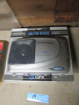 AM/FM RADIO GPX