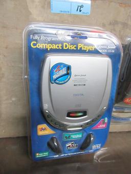 2 COMPACT DISK PLAYERS BY LENNOX SOUND