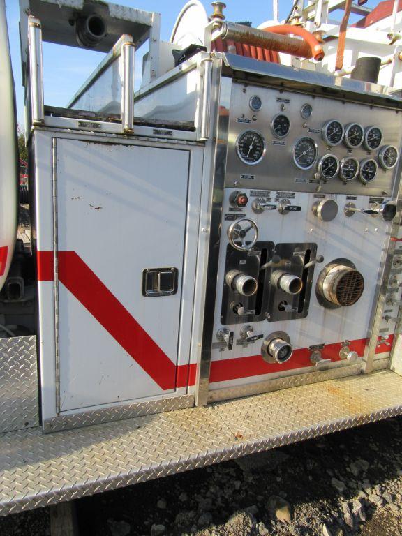 1978 MACK TRUCK WITH FMC FIRE TRUCK BODY