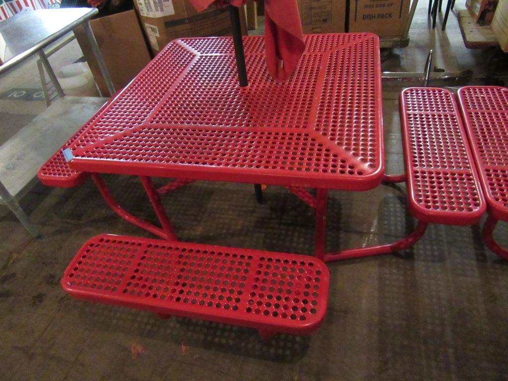 METAL 4 SIDED PICNIC TABLE WITH UMBRELLA