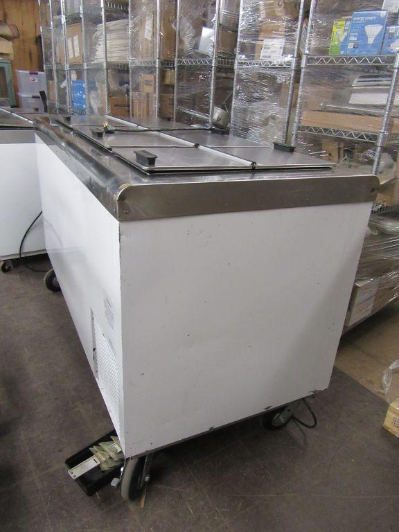 ICE CREAM/FROZEN DESSERT FREEZER MODEL BD10