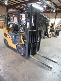 CAT FORKLIFT MODEL C6000-LP, PROPANE, SOLID TIRES, CAGE, 7451 HRS