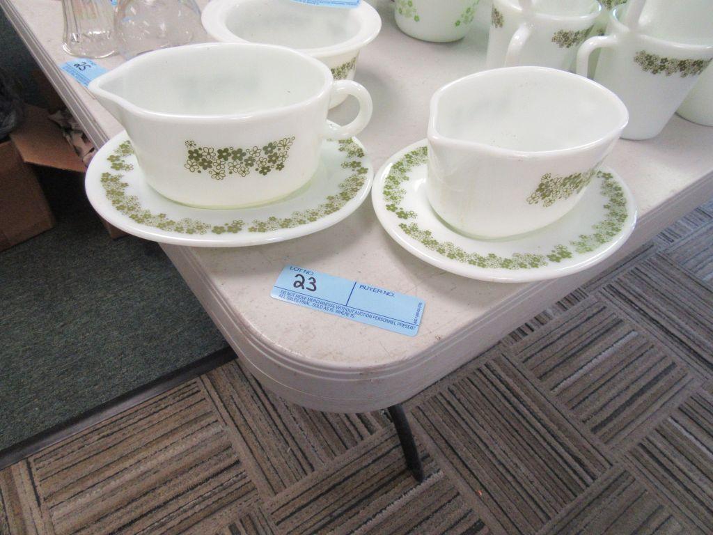 2 PYREX GRAVY BOATS