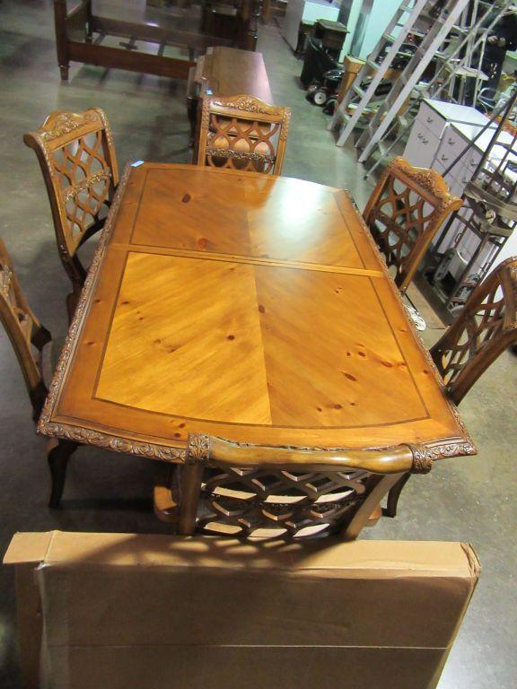 FRENCH PINE DOUBLE PEDESTAL TABLE, 2 LEAVES, 6 CHAIRS