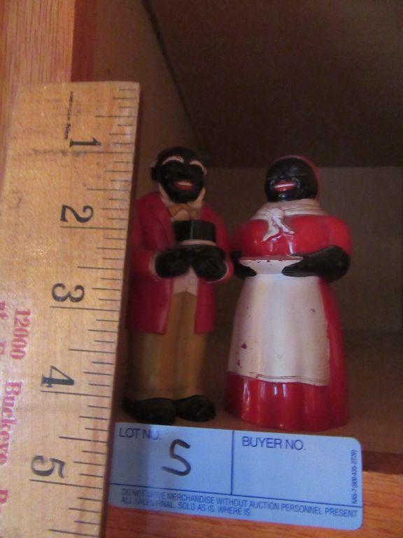 AMERICANA PLASTIC SALT AND PEPPER SHAKERS BY F. & F. MOLD & DIE WORKS DAYTO
