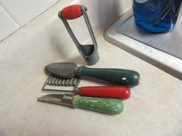 VINTAGE KITCHEN UTENSILS